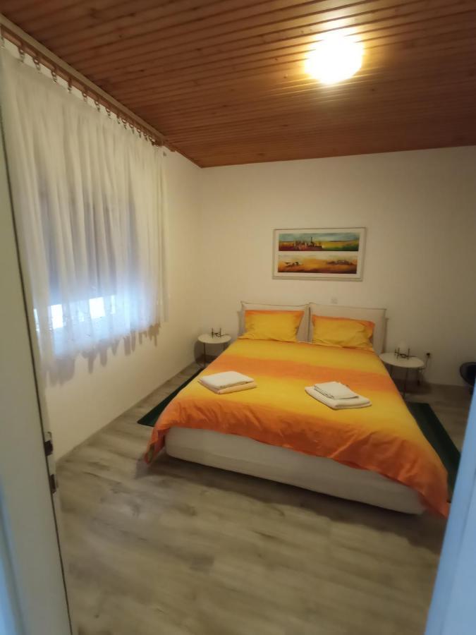Timi Apartment